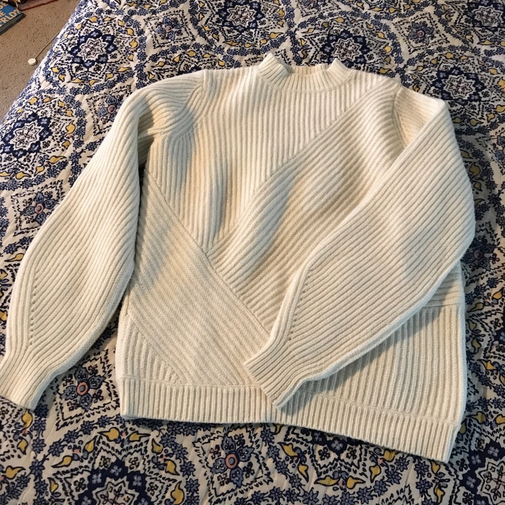 Fabulous Sezane sweater with special details